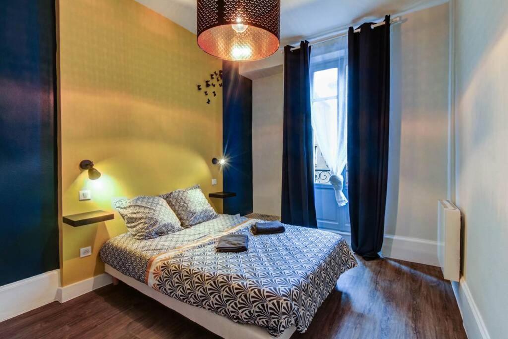Le Dormeur Du Val - Topdestination Dijon - Centre Ville - Classe 3 Etoiles Bagian luar foto